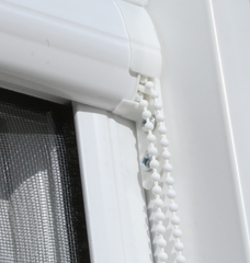 Moustiquaire_enroulable_verticale_chainette_large