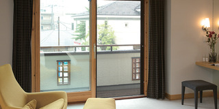 Moustuqiare_enroulable_lat_rale_royale_2v_large